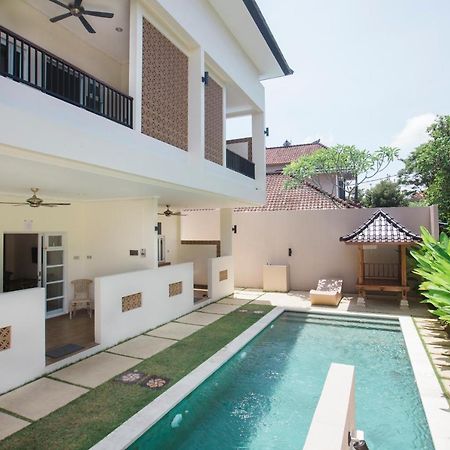 Donguri House Bali Bed & Breakfast Jimbaran  Exterior photo