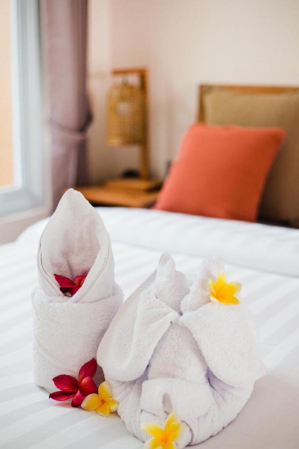 Donguri House Bali Bed & Breakfast Jimbaran  Exterior photo
