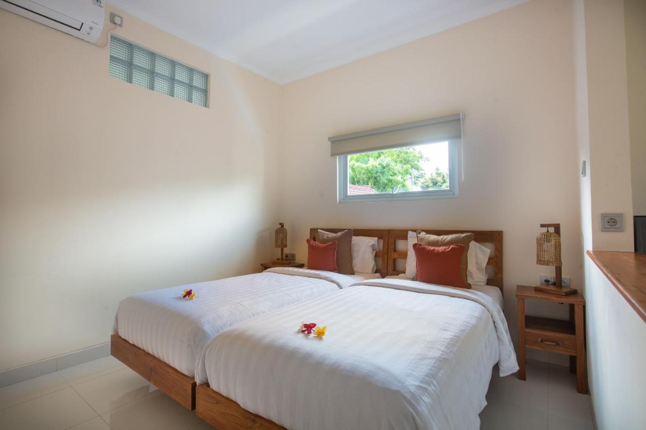 Donguri House Bali Bed & Breakfast Jimbaran  Exterior photo
