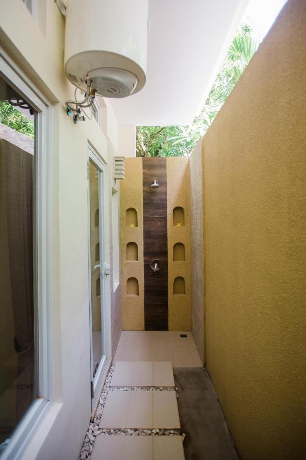Donguri House Bali Bed & Breakfast Jimbaran  Exterior photo